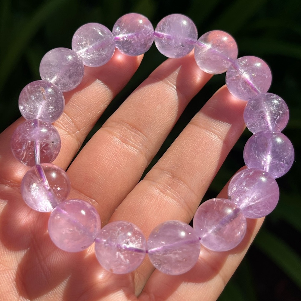 13mm stretchable translucent lavender quartz bracelet 0299